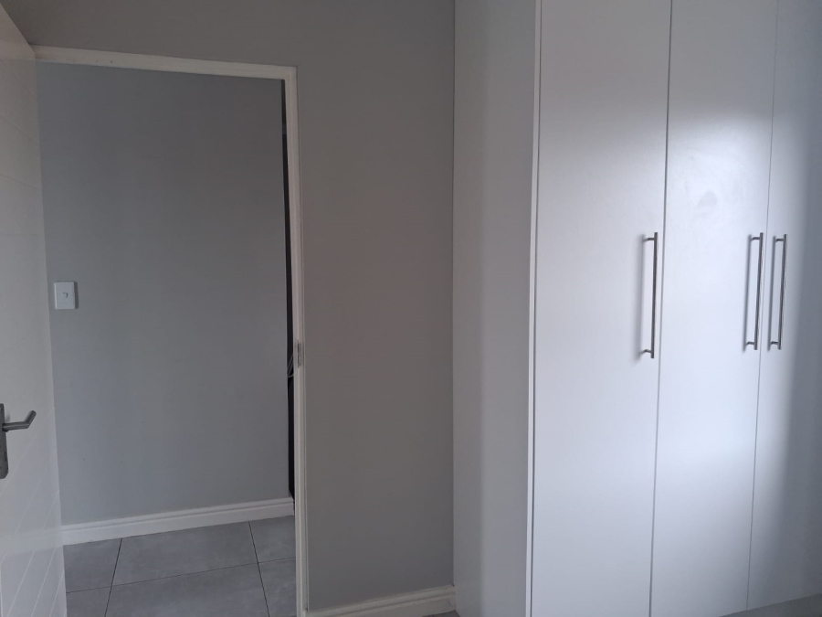 To Let 3 Bedroom Property for Rent in Winterstrand Eastern Cape